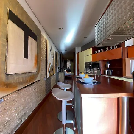 Luminous Designer Loft Style Eixample Views By Myrentalhost شقة